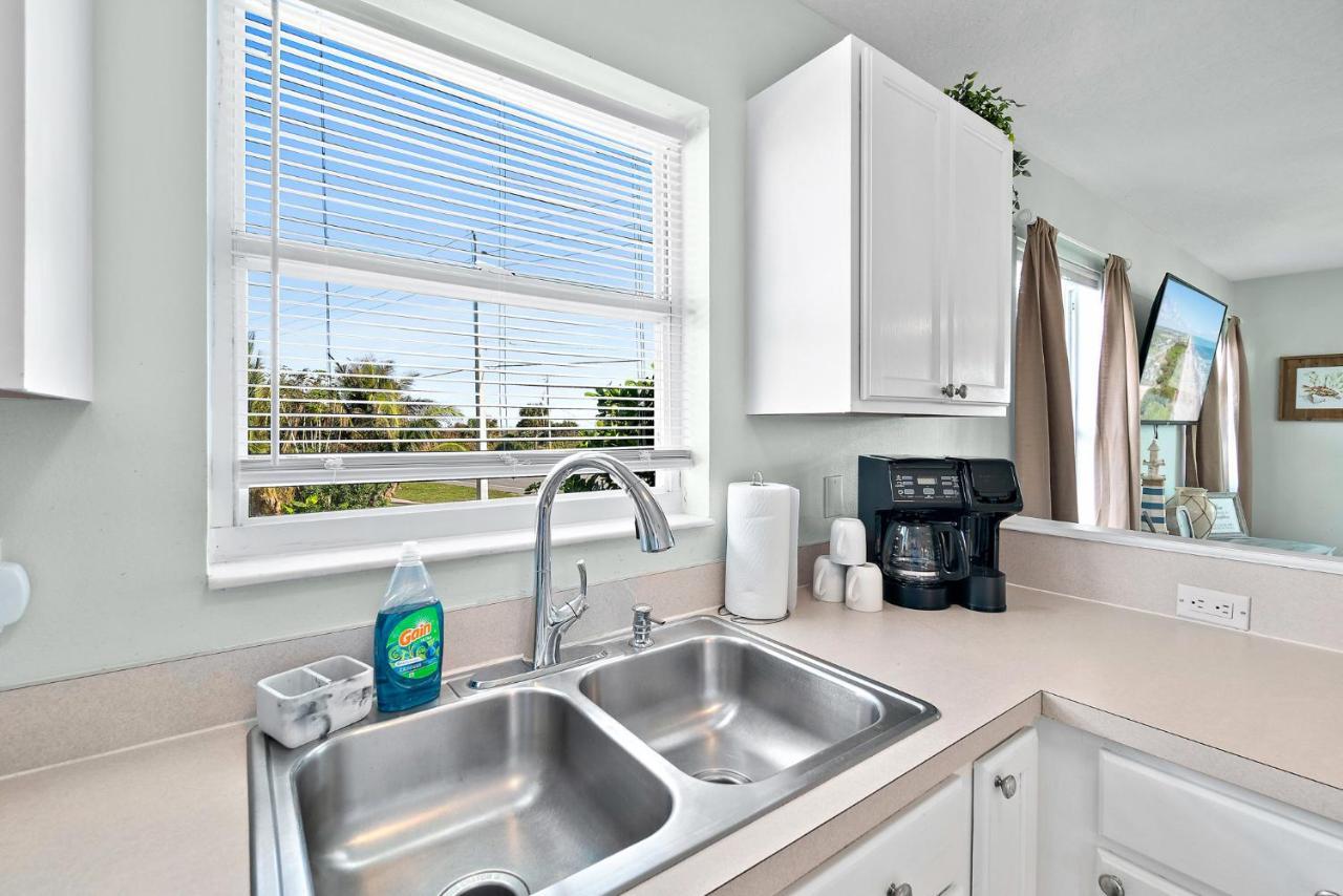 Beachside Serenity Escape - Private 3Br And 2Ba, Dog Friendly Duplex Oasis, Steps To Shore! Melbourne Kültér fotó